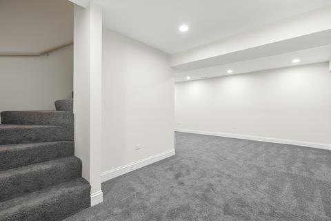 1304 E 73rd St, Chicago, IL 60619 photo 11