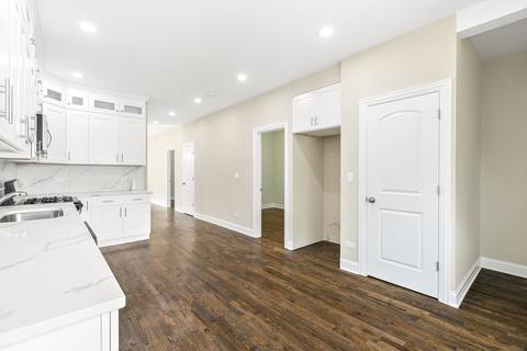 1304 E 73rd St, Chicago, IL 60619 photo 3