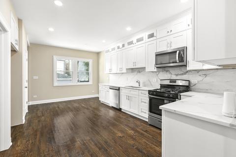 1304 E 73rd St, Chicago, IL 60619 photo 2