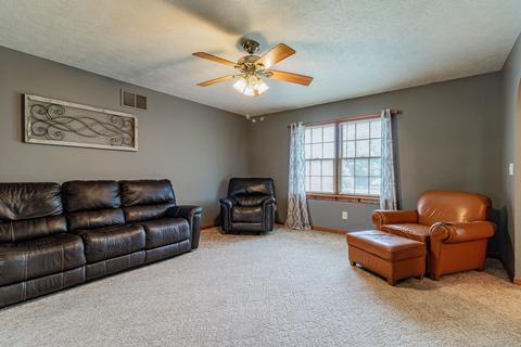 103 W Stahl Dr, Philo, IL 61864 photo 19