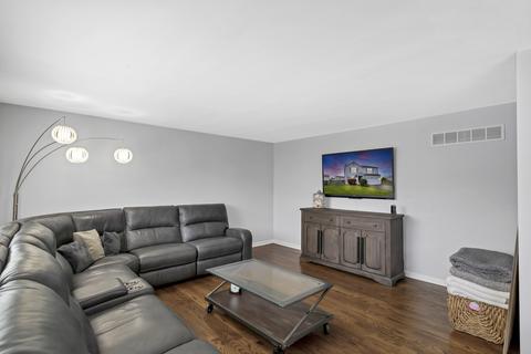 1629 Madison Ridge Dr, Plainfield, IL 60586 photo 8