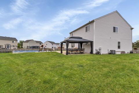 1629 Madison Ridge Dr, Plainfield, IL 60586 photo 4