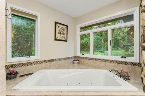 805 Cherry Valley Rd, Bull Valley, IL 60050 photo 12