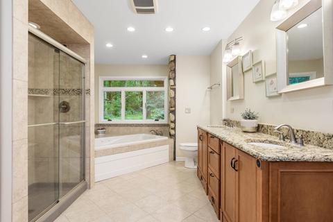 805 Cherry Valley Rd, Bull Valley, IL 60050 photo 11