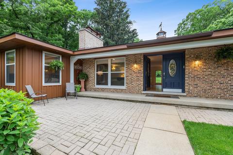 805 Cherry Valley Rd, Bull Valley, IL 60050 photo 2