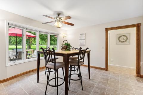805 Cherry Valley Rd, Bull Valley, IL 60050 photo 13