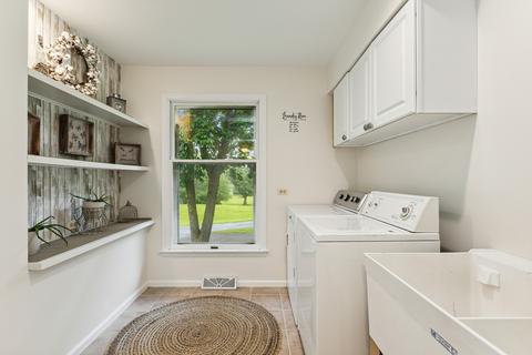 805 Cherry Valley Rd, Bull Valley, IL 60050 photo 17