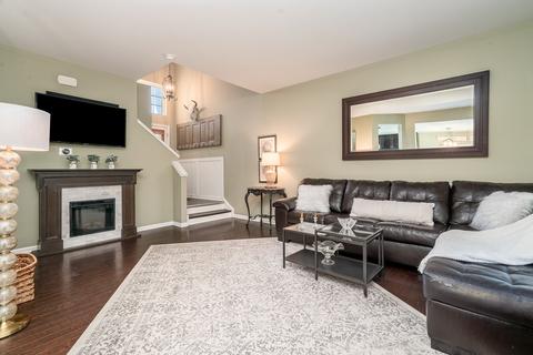 365 Devoe Dr, Oswego, IL 60543 photo 5