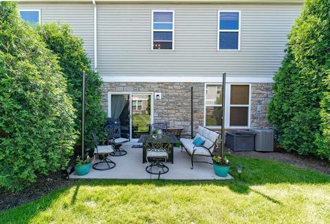 365 Devoe Dr, Oswego, IL 60543 photo 26