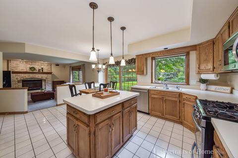 2445 Chatfield Ct, Aurora, IL 60504 photo 11