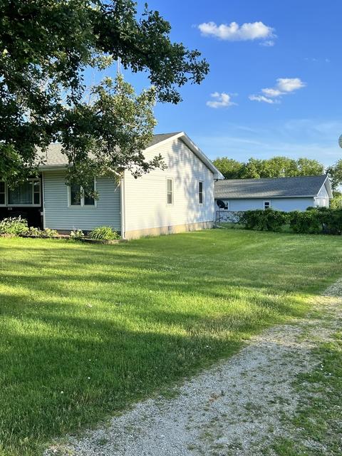 101 Washington St, Danforth, IL 60930 photo 2