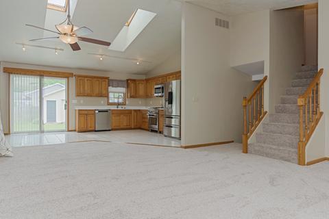1303 Apache Dr, Pontiac, IL 61764 photo 7