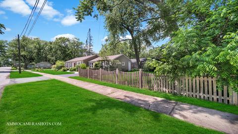 905 Dawes Ave, Wheaton, IL 60189 photo 3