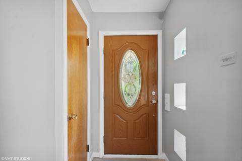 15125 Evers St, Dolton, IL 60419 photo 2