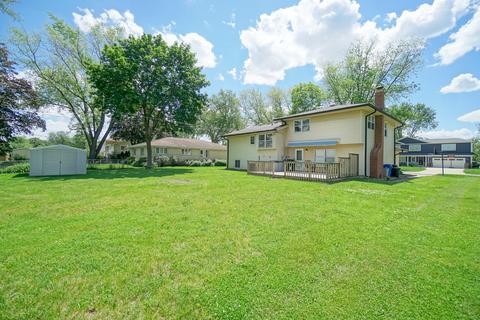 9 E Debbie Dr, Mount Prospect, IL 60056 photo 16