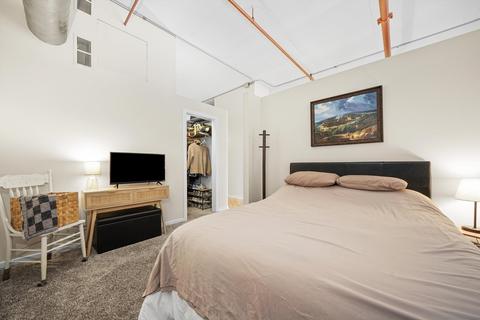 500 S Clinton St #424, Chicago, IL 60607 photo 16