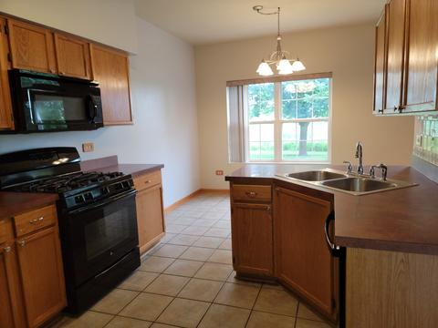 2448 Oak Tree Ln, Plainfield, IL 60586 photo 4