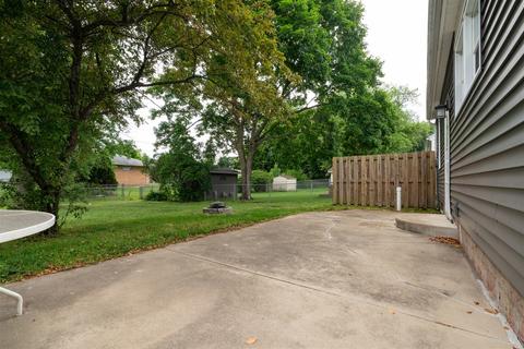 1105 W Hovey Ave, Normal, IL 61761 photo 19