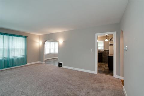 1105 W Hovey Ave, Normal, IL 61761 photo 3