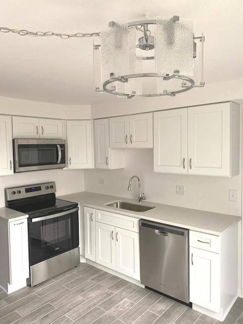 5406 Chateau #6, Rolling Meadows, IL 60008 photo 2
