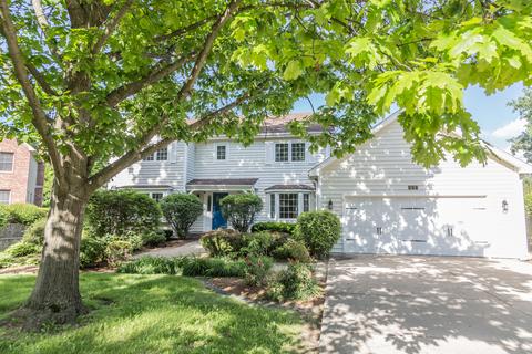 697 Braintree Ln, Bartlett, IL 60103 photo 1
