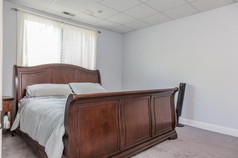 697 Braintree Ln, Bartlett, IL 60103 photo 21