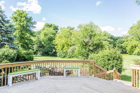 697 Braintree Ln, Bartlett, IL 60103 photo 22