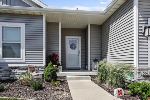 504 Raef Rd, Downs, IL 61736 photo 3