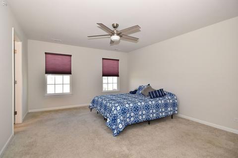 84 Nicholas Dr, Des Plaines, IL 60016 photo 14