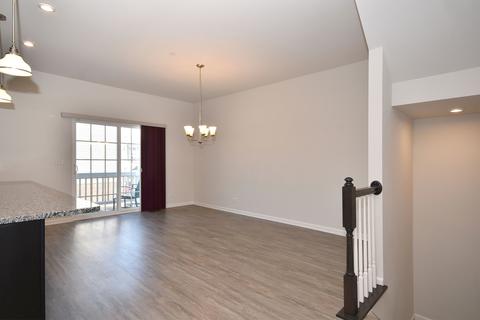 84 Nicholas Dr, Des Plaines, IL 60016 photo 13