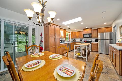 120 Valley Dr, Oakwood Hills, IL 60013 photo 7