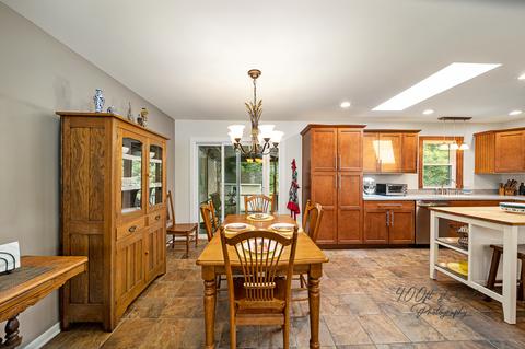 120 Valley Dr, Oakwood Hills, IL 60013 photo 5
