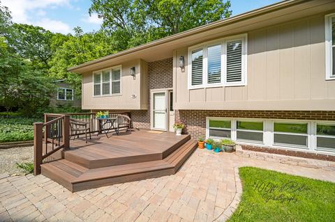 120 Valley Dr, Oakwood Hills, IL 60013 photo 2