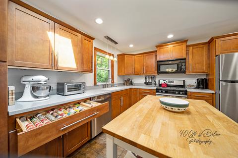 120 Valley Dr, Oakwood Hills, IL 60013 photo 9