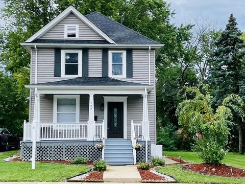 785 E Benton St, Aurora, IL 60505 photo 1