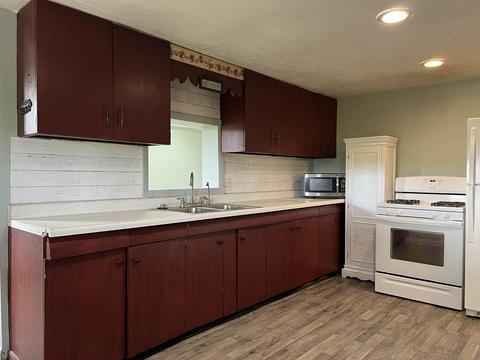 607 E Cruger Ave, Eureka, IL 61530 photo 4