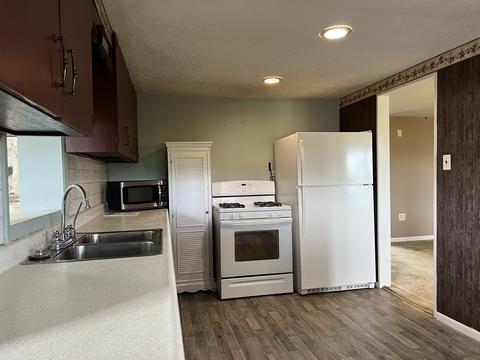 607 E Cruger Ave, Eureka, IL 61530 photo 6