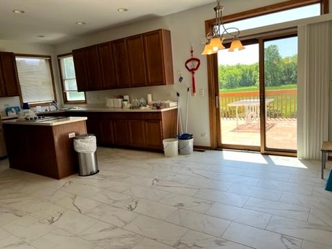 5415 Fox Path Ln, Hoffman Estates, IL 60192 photo 8