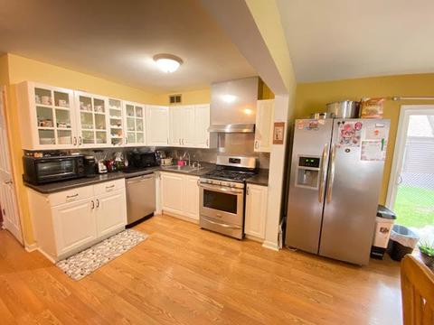 358 S Commonwealth Ave, Elgin, IL 60123 photo 5