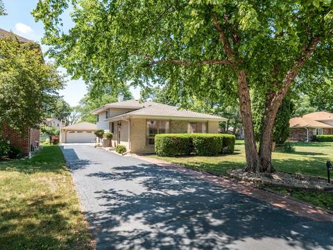 918 S Westgate Rd, Des Plaines, IL 60016 photo 2