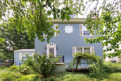 1221 E Washington St, Bloomington, IL 61701 photo 1