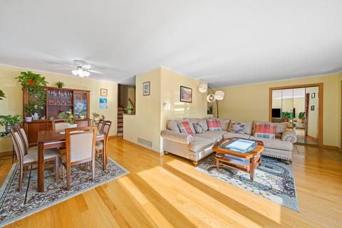 986 Hyacynth Ln, Bartlett, IL 60103 photo 3