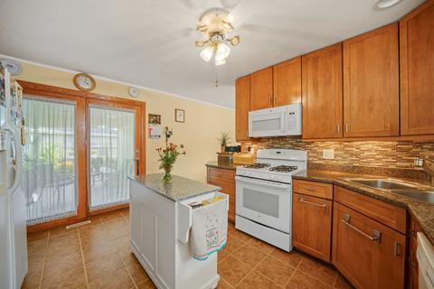 986 Hyacynth Ln, Bartlett, IL 60103 photo 10