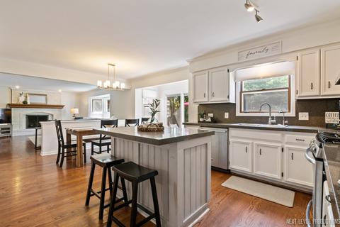 20 Redstart Rd, Naperville, IL 60565 photo 8