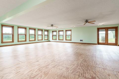 7979 Elevator Rd, Roscoe, IL 61073 photo 18