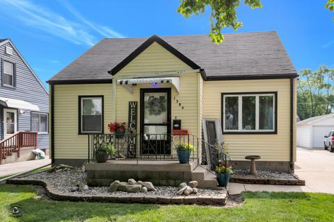 1384 NW Circle Dr, Kankakee, IL 60901 photo 1