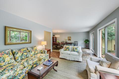 710 Gregg Rd, Northbrook, IL 60062 photo 5