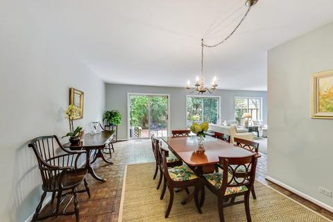 710 Gregg Rd, Northbrook, IL 60062 photo 6