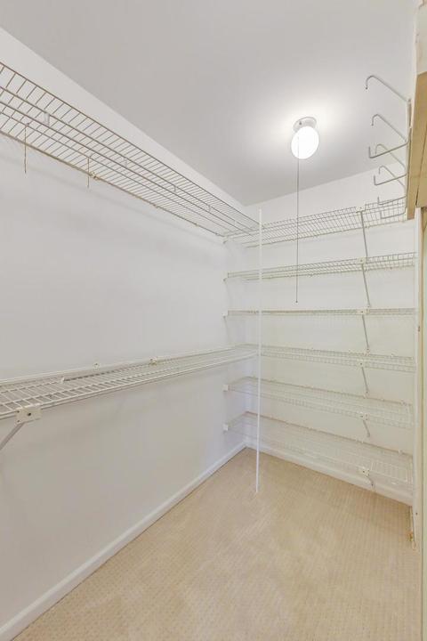 710 Gregg Rd, Northbrook, IL 60062 photo 16