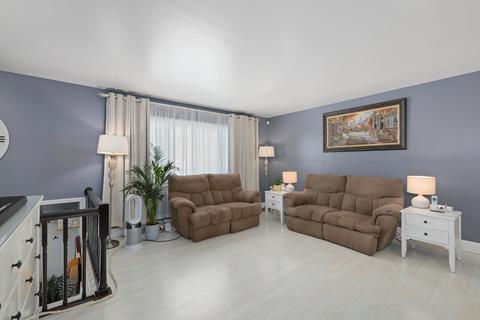 922 S Harvard Ave, Addison, IL 60101 photo 2